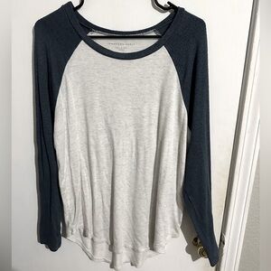 American Eagle Long Sleeve
